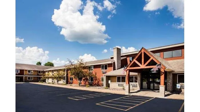 AmericInn by Wyndham Menomonie 4
