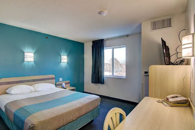 Econo Lodge Menomonie I-94 UW-Stout 4
