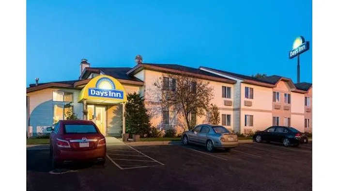 Days Inn by Wyndham West-Eau Claire 4