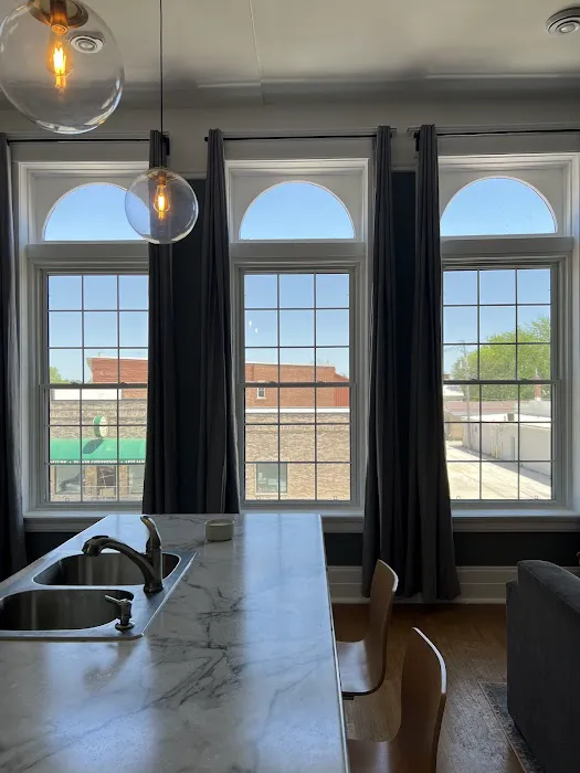 Four Eleven Suites - North Unit 4