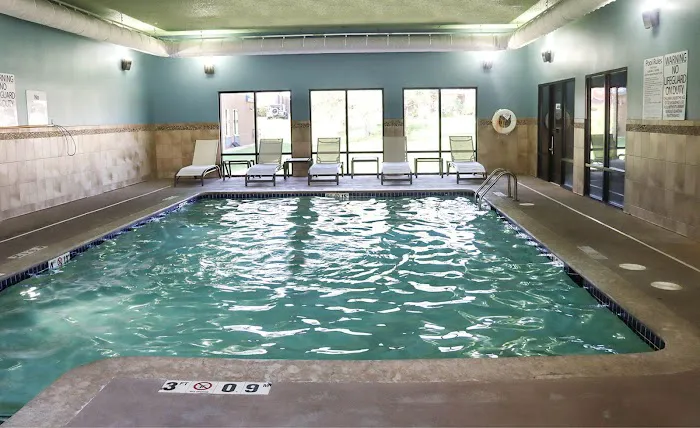 Holiday Inn Express Cedar Rapids (Collins Rd) by IHG 4