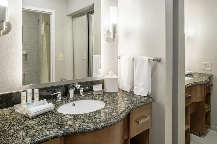 Homewood Suites by Hilton Cedar Rapids North 4