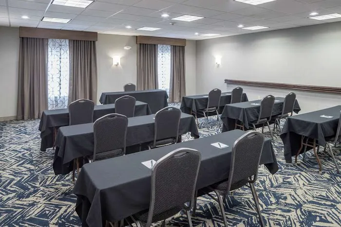Homewood Suites by Hilton Cedar Rapids North 4