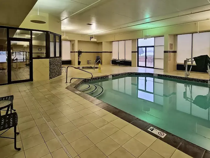 Radisson Hotel Cedar Rapids 4