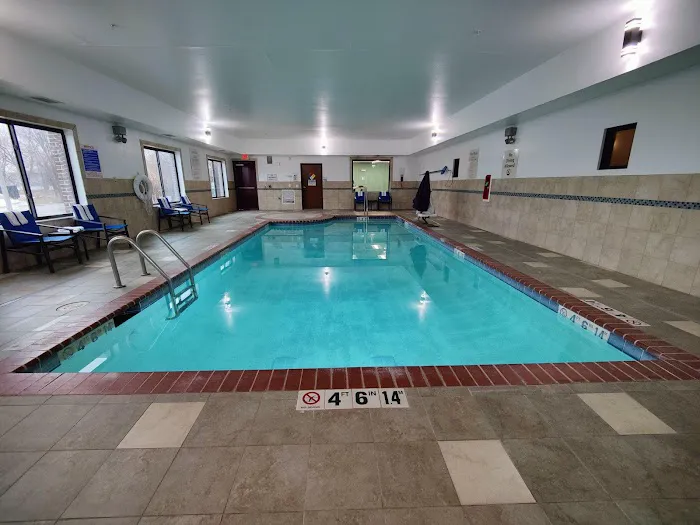 Holiday Inn Express Waterloo-Cedar Falls by IHG 4