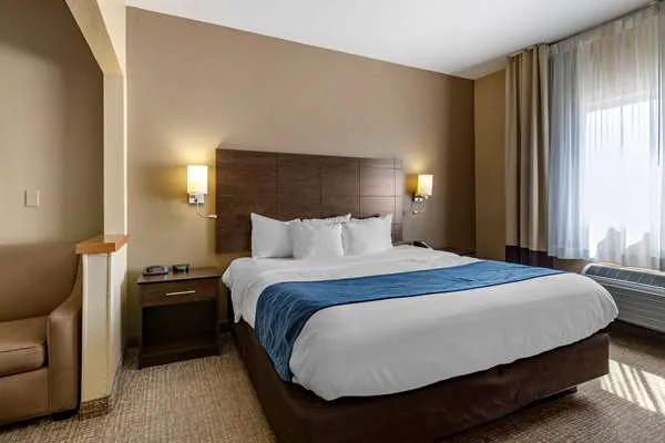 Comfort Inn & Suites Waterloo - Cedar Falls 4