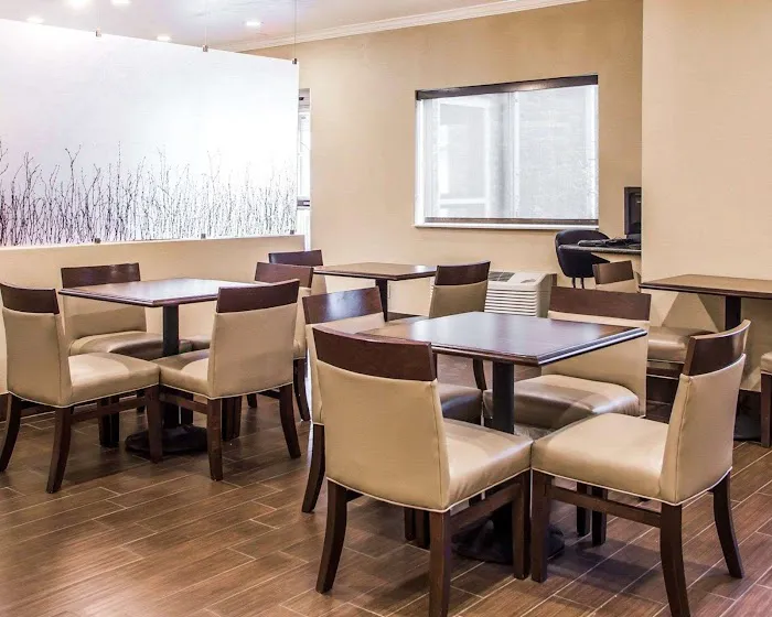 Comfort Inn & Suites Waterloo - Cedar Falls 4