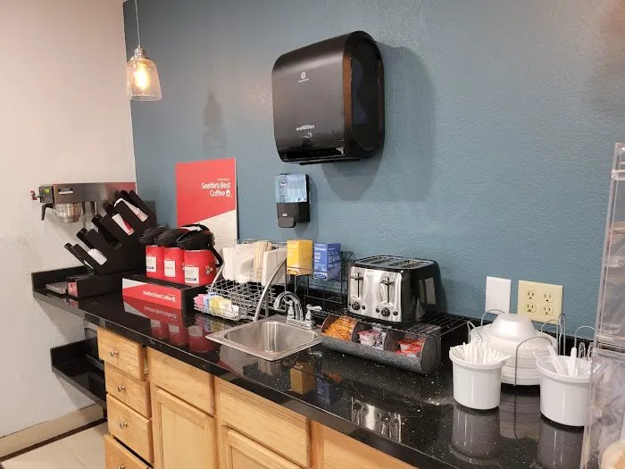 Boarders Inn & Suites by Cobblestone Hotels - Waterloo/Cedar Falls 4