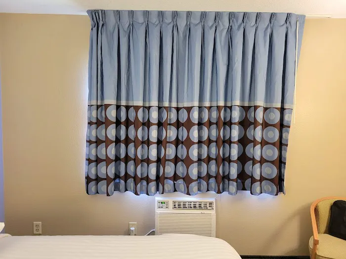 Boarders Inn & Suites by Cobblestone Hotels - Waterloo/Cedar Falls 4