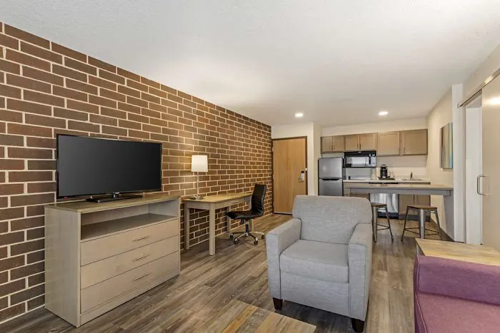 Best Western Plus Executive Residency Waterloo & Cedar Falls 4