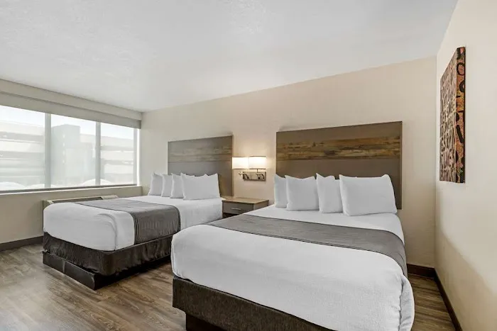 Best Western Plus Executive Residency Waterloo & Cedar Falls 4