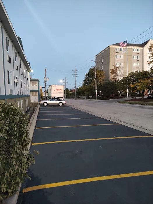 O'Hare Inn and Suites 4
