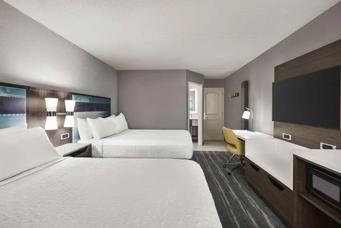 Hampton Inn Chicago-O'Hare International Airport 4