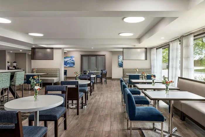 Hampton Inn Chicago-O'Hare International Airport 4