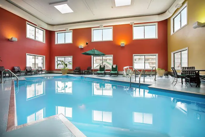DoubleTree by Hilton Hotel Chicago O'Hare Airport - Rosemont 4