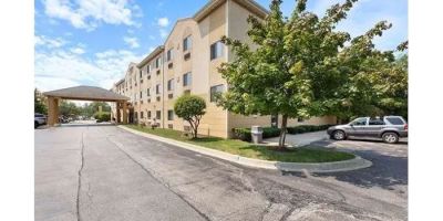Comfort Suites Lombard - Addison