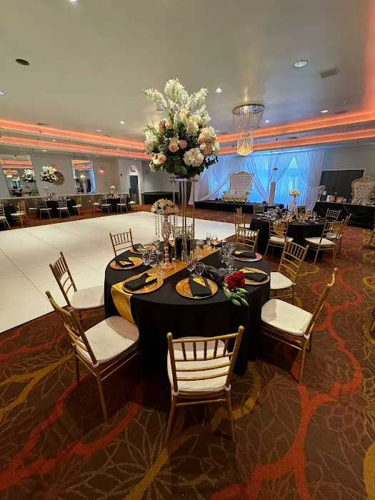 Ramada by Wyndham Glendale Heights/Lombard 4