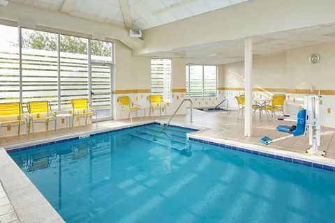 Fairfield Inn & Suites Chicago Lombard 4