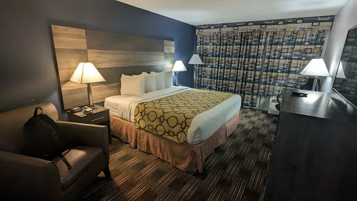 Baymont by Wyndham Addison 4