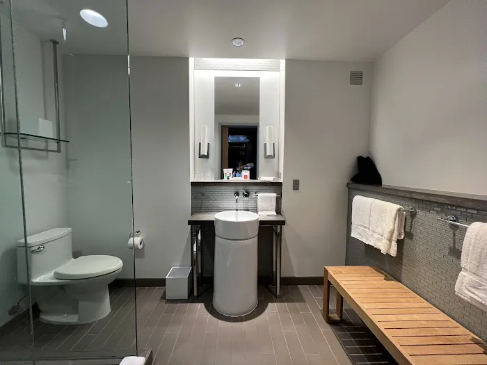 Loews Chicago O'Hare Hotel 4