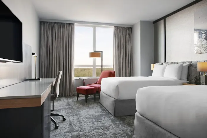 Loews Chicago O'Hare Hotel 4