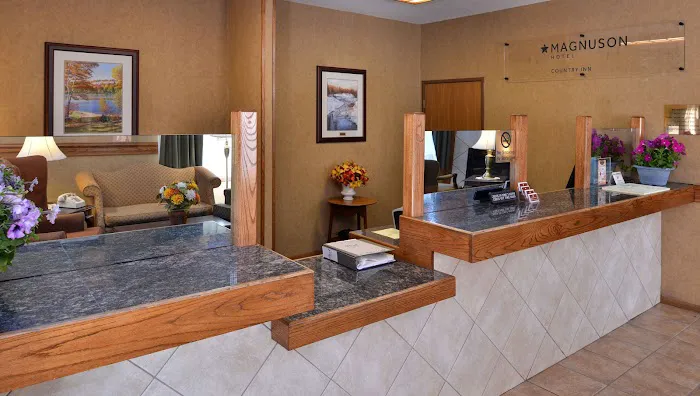 Magnuson Hotel Country Inn 4