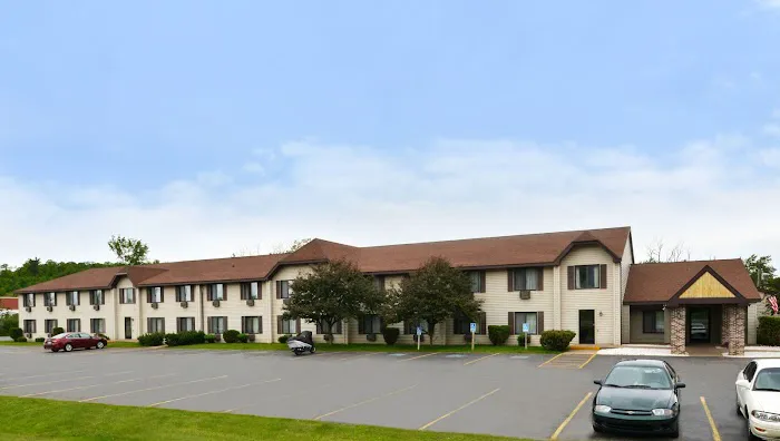 Magnuson Hotel Country Inn 4