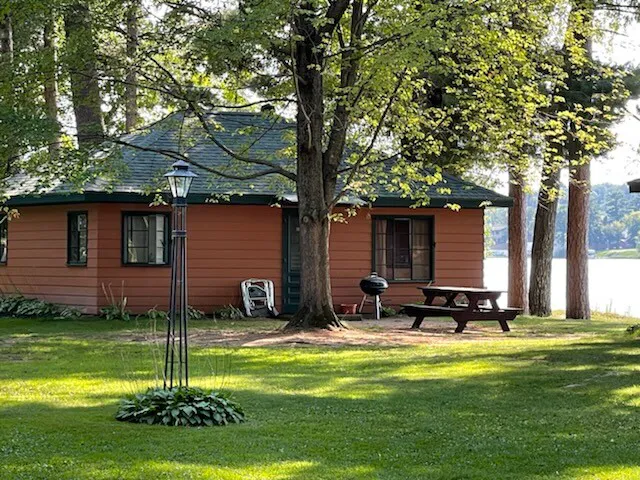 Sunny Pines Resort 4