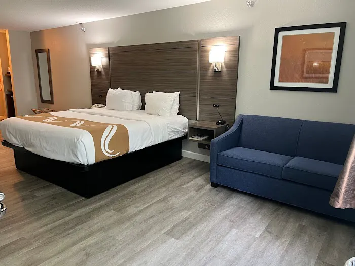 Quality Inn & Suites Red Wing 4
