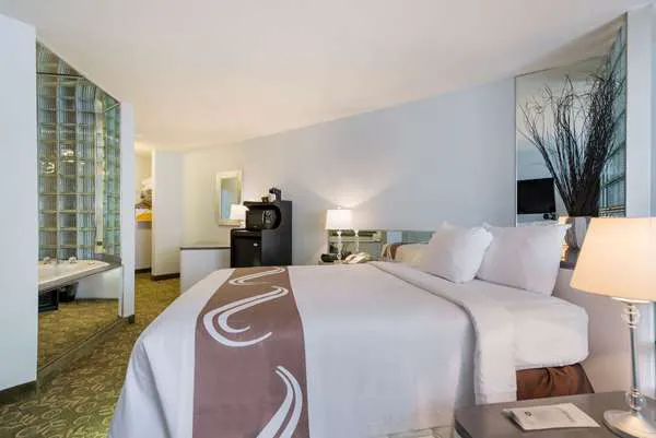 Quality Inn & Suites Red Wing 4