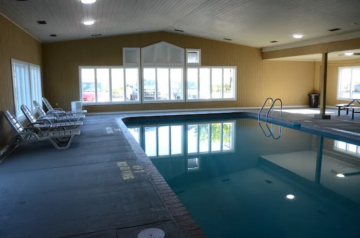 Rodeway Inn 4