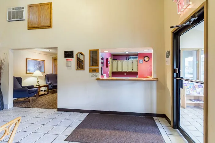 Rodeway Inn 4