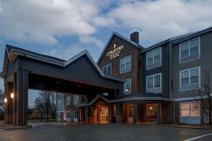 Country Inn & Suites by Radisson, Red Wing, MN 4
