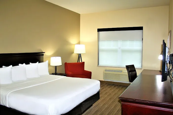 Country Inn & Suites by Radisson, Red Wing, MN 4
