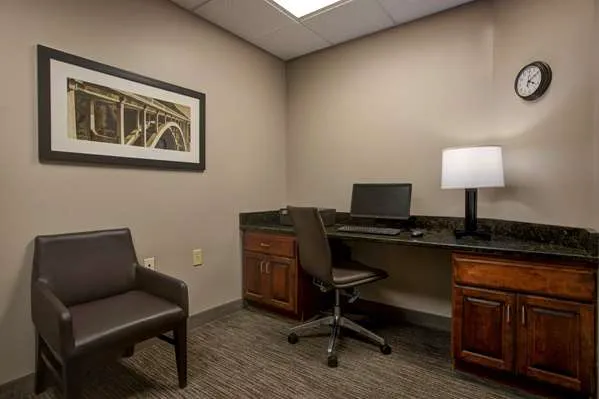 Country Inn & Suites by Radisson, Red Wing, MN 4