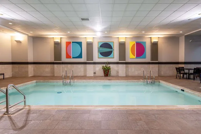 DoubleTree by Hilton Hotel Cedar Rapids Convention Complex 4
