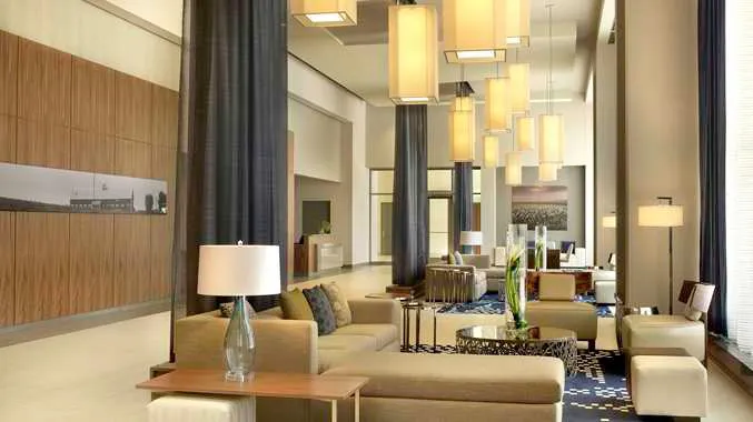 DoubleTree by Hilton Hotel Cedar Rapids Convention Complex 4