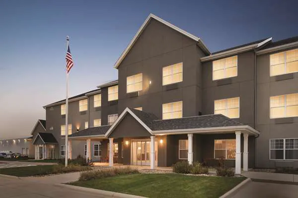 Country Inn & Suites by Radisson, Cedar Falls, IA 4
