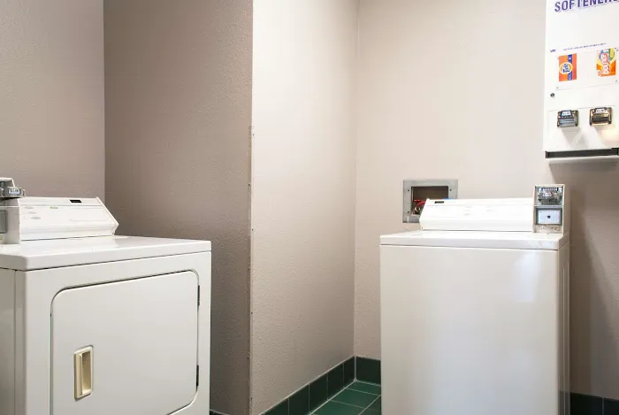 Country Inn & Suites by Radisson, Cedar Falls, IA 4