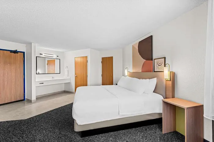 Spark by Hilton Cedar Falls 4
