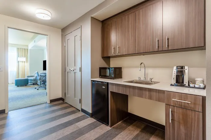 Holiday Inn & Suites Cedar Falls-Waterloo Event Ctr, an IHG Hotel 4