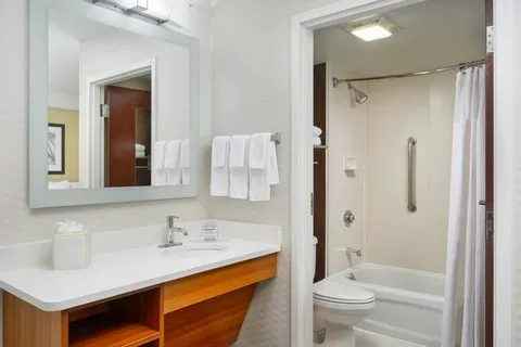SpringHill Suites Chicago Elmhurst/Oakbrook Area 4