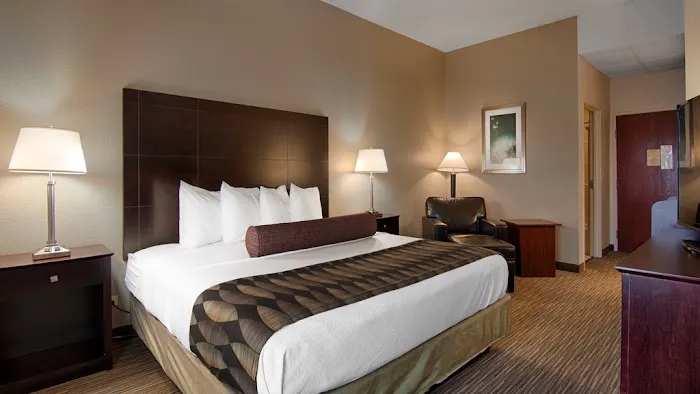 Best Western Plus O'Hare International South Hotel 4