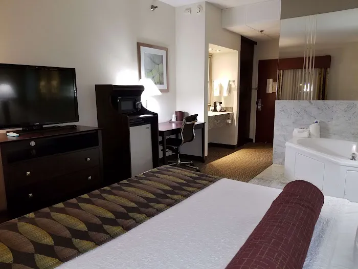 Best Western Plus O'Hare International South Hotel 4