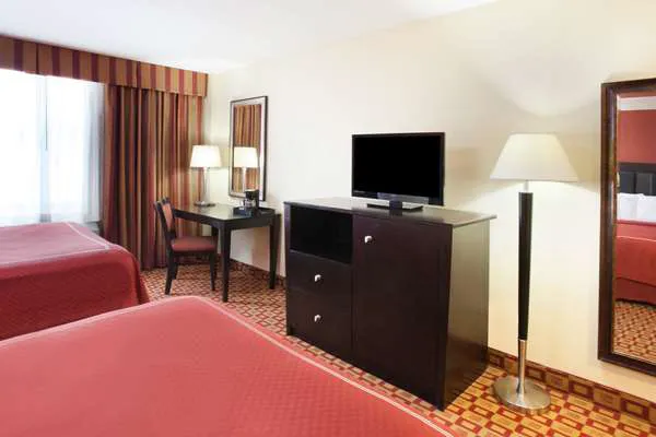 Super 8 by Wyndham Chicago Northlake O'Hare South 4