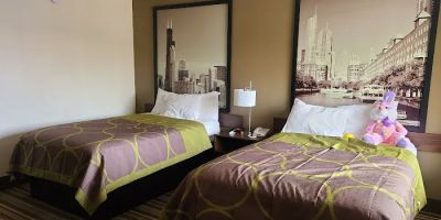 Super 8 by Wyndham Chicago/Rosemont/O'Hare/SE