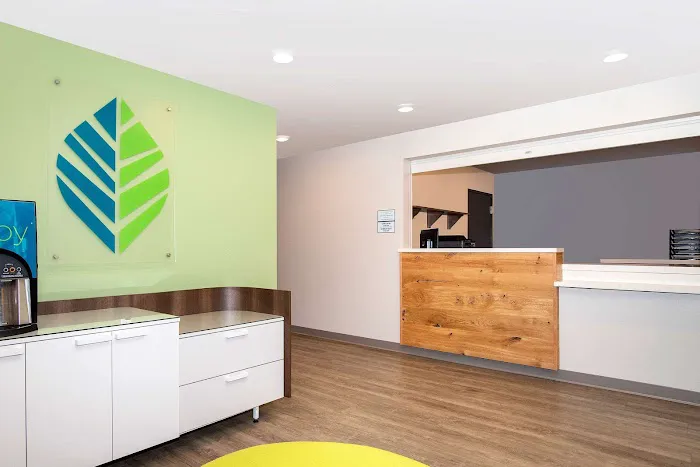 WoodSpring Suites Carol Stream - Chicago 4