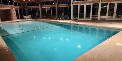 Crowne Plaza Lombard Downers Grove, an IHG Hotel