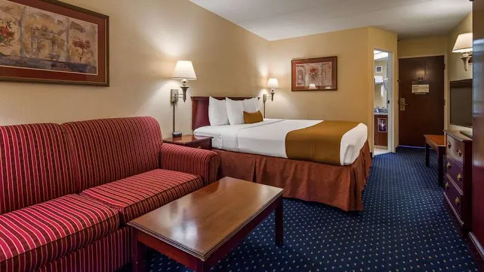 SureStay Plus by Best Western Chicago Lombard 4