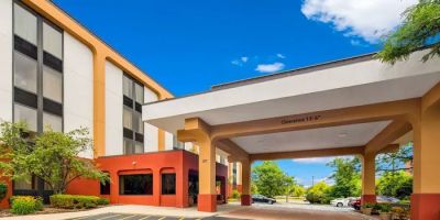 SureStay Plus by Best Western Chicago Lombard